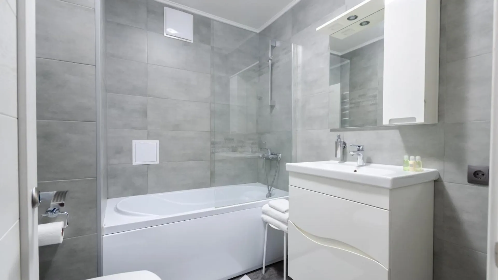 Petrovdom Apartments 199A-199B In Rc Kvartet, 16Г Vasyl Lypkivskyi Street Kiev Ucrânia