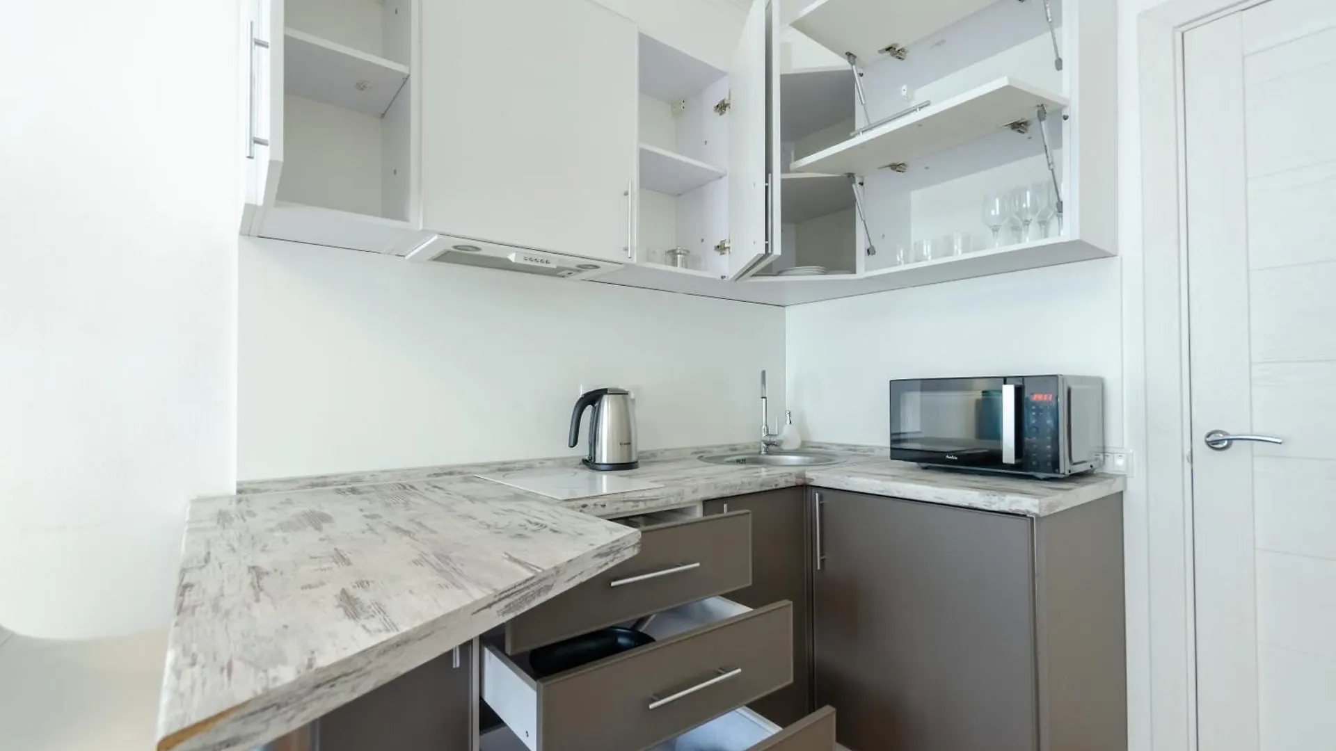 Petrovdom Apartments 199A-199B In Rc Kvartet, 16Г Vasyl Lypkivskyi Street Kiev 0*,